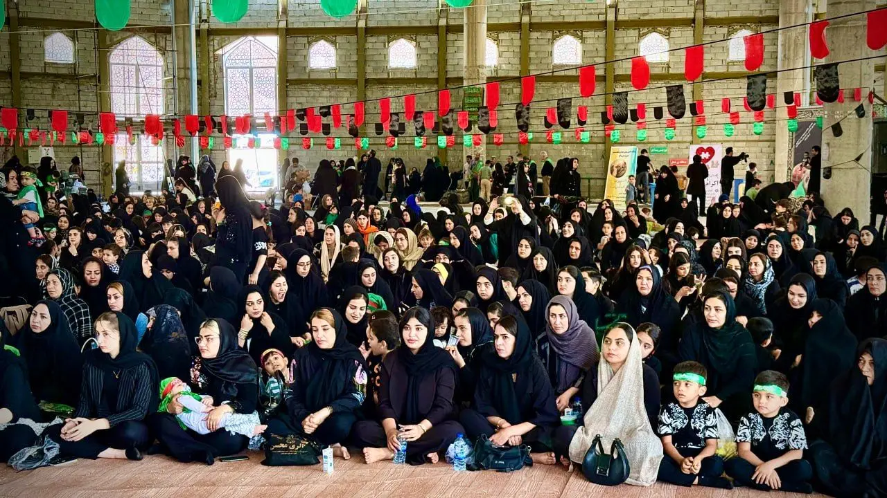 ماکو در سوگ طفل شش‌ماهه کربلا؛ نوای یا علی‌اصغر در مصلای ماکو طنین‌انداز شد