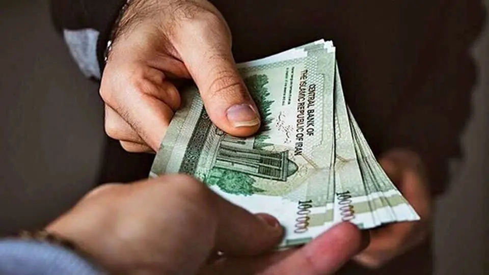 چه زمانی دستمزد کارگران تعیین می شود؟ 