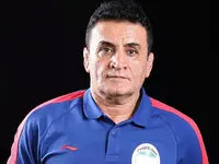ویدیو گریه‌های شدید محمد بنا در مراسم خاکسپاری لقمان رضایی