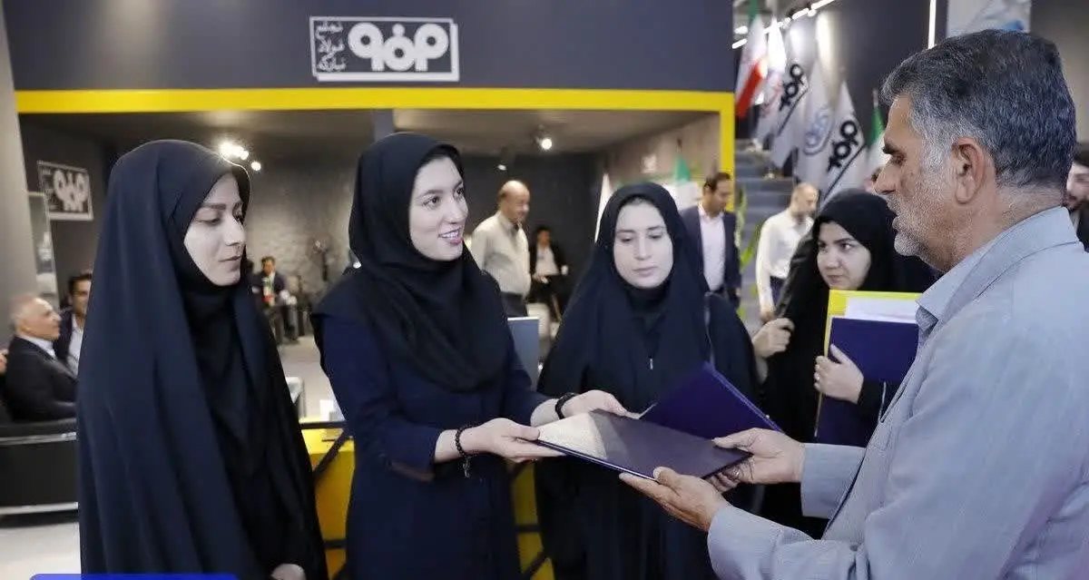  فولاد مبارکه به عنوان غرفه برتر حجاب در نوزدهمین نمایشگاه خودرو تهران معرفی شد