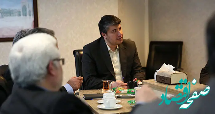 "تخصص" و" تعهد" دو رکن اصلی برای انتخاب کارکنان بانک است