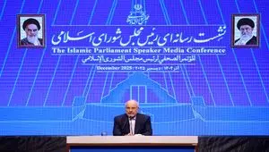 تصمیم گیری برای بنزین سه نرخی در اختیار دولت است | جبران کسری بودجه نباید تورم‌زا باشد