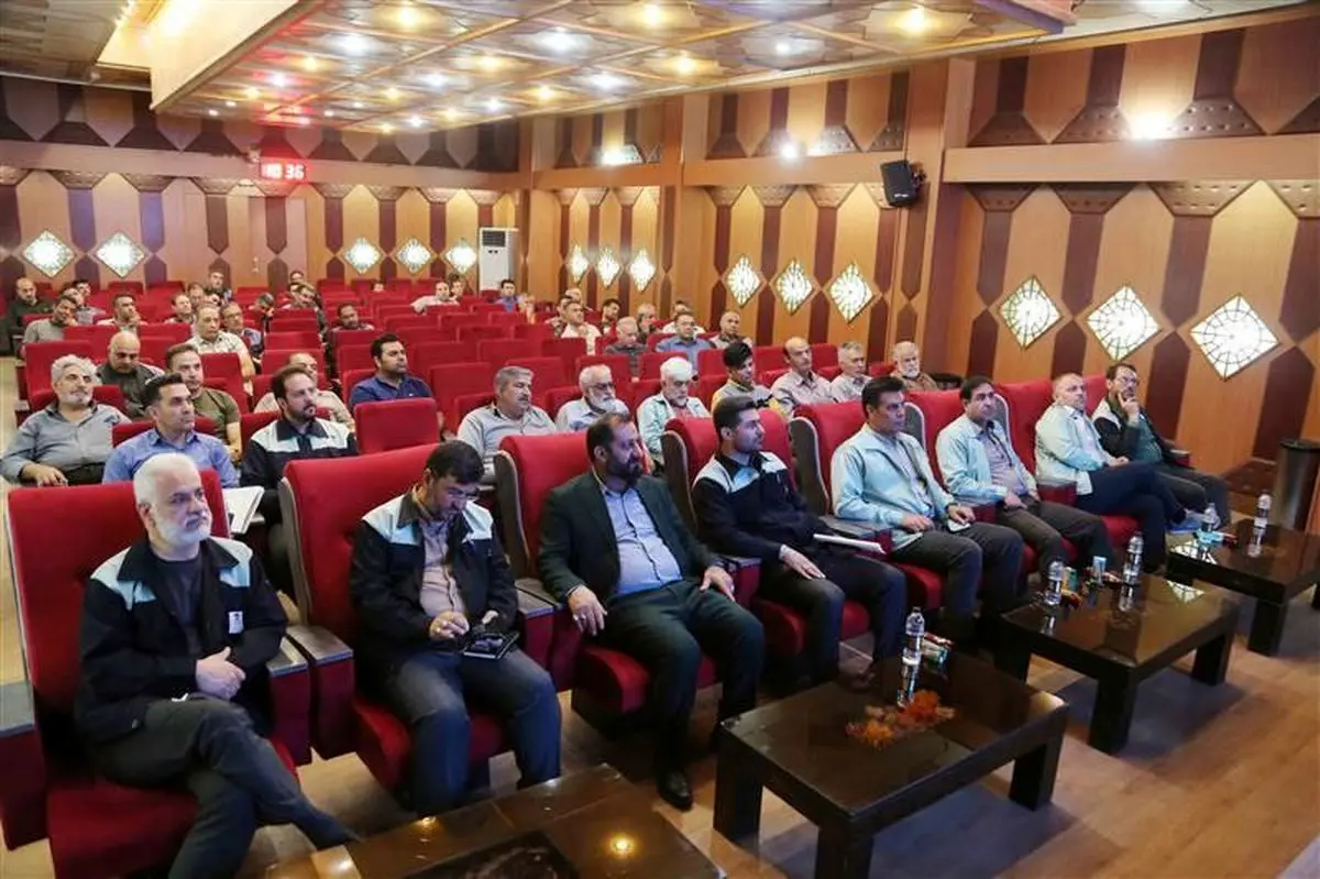 دوره آموزشی رانندگی تدافعی ویژه رانندگان خودروهای سبک در ذوب‌آهن اصفهان