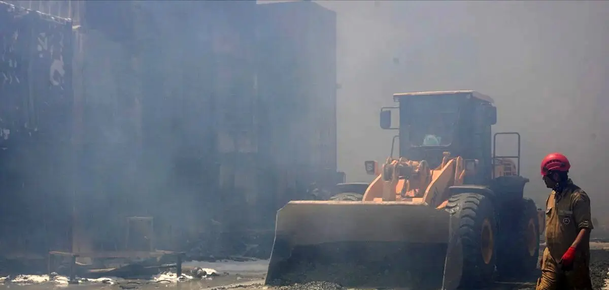 آخرین خبر درباره ۱۱ کارگر مفقودی اسکله شهید رجایی / جزئیات بیمه و غرامت برای کارگران آسیب‌دیده