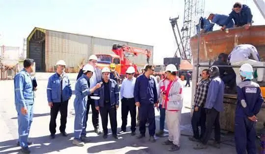 بازدید مدیرعامل پالایشگاه شازند از روند تعمیرات اساسی