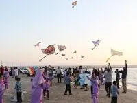 پردیس در روز جهانی کودک به کودکان عسلویه لبخند هدیه داد