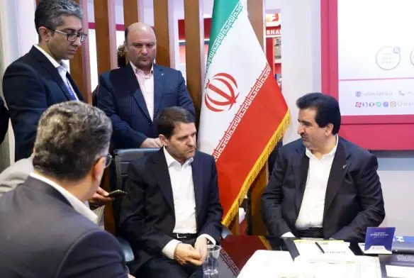 آمادگی بانک رفاه کارگران به منظور تامین مالی ارزی و ریالی طرح‌های توسعه‌ای صنعت پتروشیمی کشور