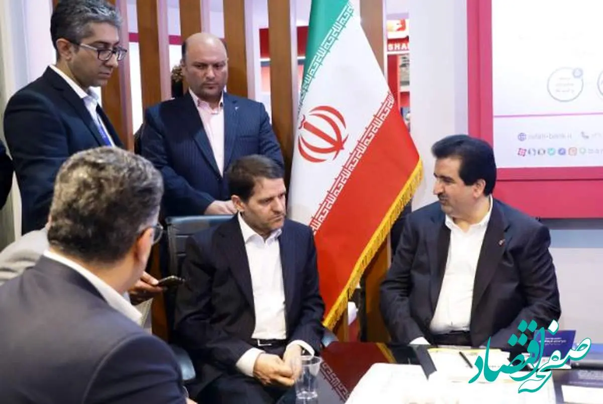 آمادگی بانک رفاه کارگران به منظور تامین مالی ارزی و ریالی طرحهای توسعهای صنعت پتروشیمی کشور