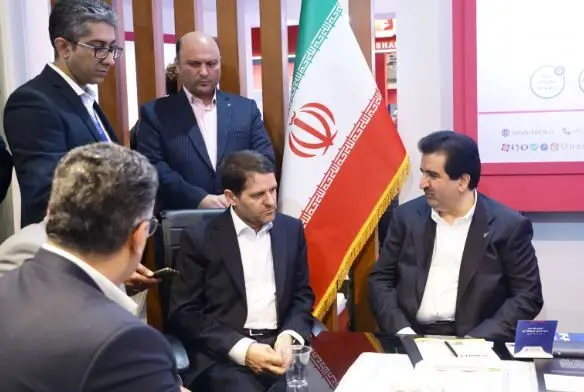 آمادگی بانک رفاه کارگران به منظور تامین مالی ارزی و ریالی طرح‌های توسعه‌ای صنعت پتروشیمی کشور