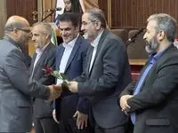 ایثارگران سازمان منطقه آزاد قشم تجلیل شدند