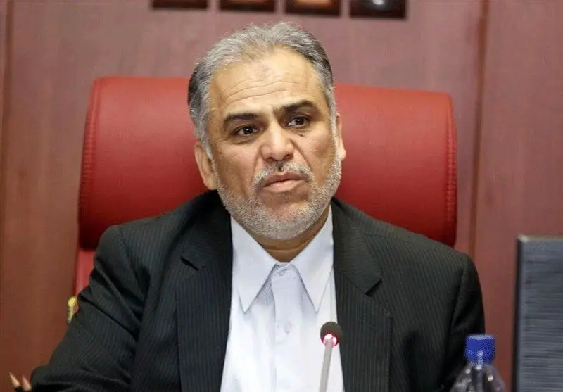 اکرمی: بازار سرمایه باید به سمت پویایی و ثبات حرکت کند | اولویت دولت در سال جدید: رشد اقتصادی و تقویت بازار سرمایه