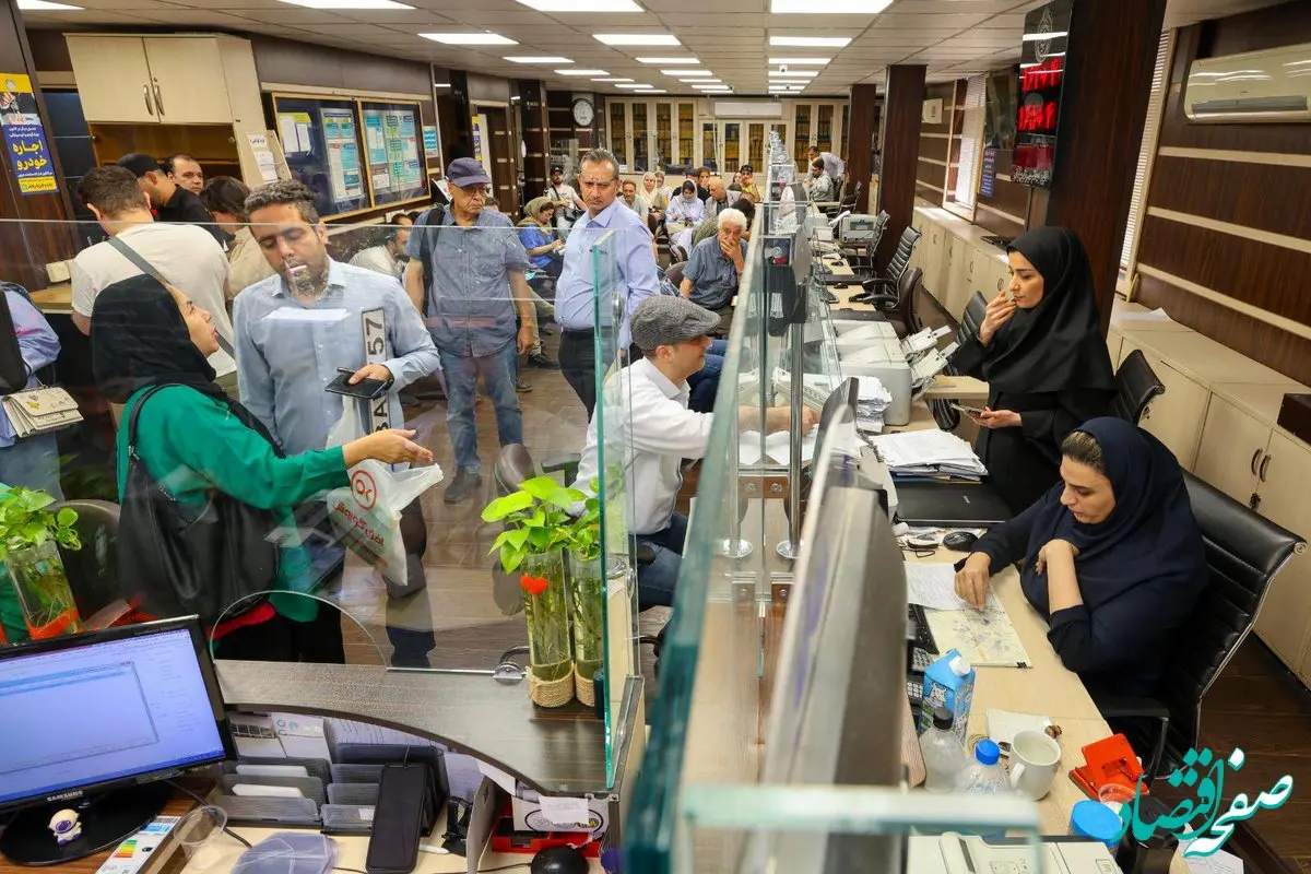 ادامه خدمات‌رسانی بی‌وقفه کانون جهانگردی و اتومبیلرانی / صدور گواهینامه رانندگی بین المللی همه روزه انجام می شود