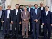 بازدید رئیس کل بانک مرکزی از شعبه بانک ملی ایران در مسقط