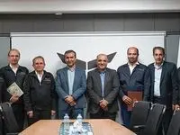 گروه بهمن در سخت‌ترین شرایط با کمیته امداد همکاری کرد