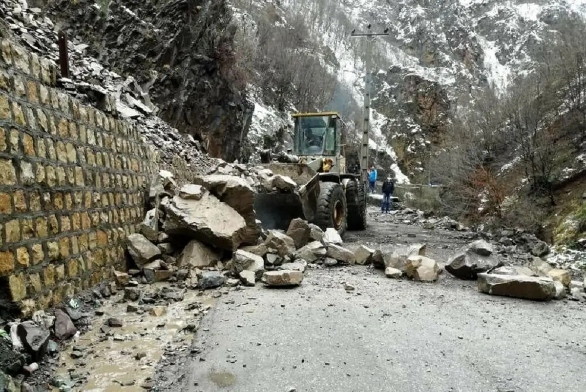 آخرین وضعیت کرج - چالوس امروز ۱۸ مهر ماه ۱۴۰۲ | رانندگان درحاشیه مسیر توقف نکنند 