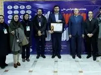 اعطای تندیس بلورین جایزه ملی مدیریت منابع انسانی به بانک سپه
