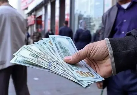 پیش بینی بلند مدت قیمت دلار / نرخ دلار پس از مذاکره ۶۰ هزار تومان می‌شود؟