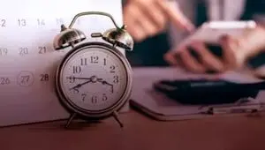 هر آنچه باید درباره نحوه محاسبه حقوق و دستمزد نگهبان ۲۴ ساعته بدانید