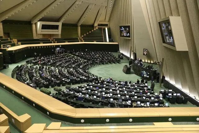 بیانیه فوری و رسمی مجلس: دفاع مقدس تا شکست قطعی آمریکا و اسرائیل ادامه پیدا کند