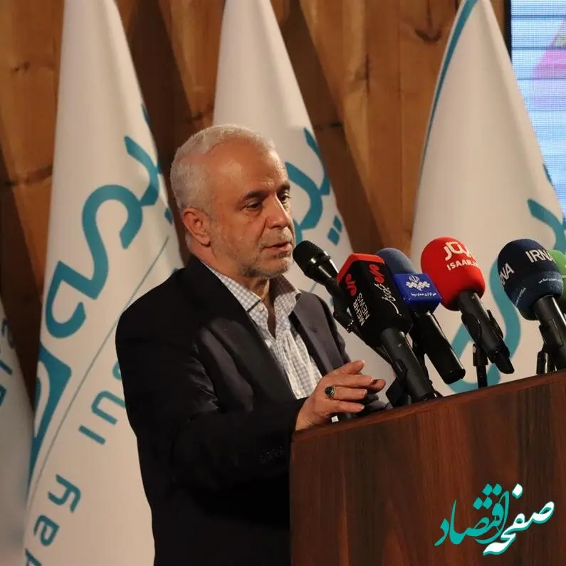 اوحدی: رضایت خانواده شهدا رضایت خداست/ رتبه نخست بیمه دی نشانه خدمت صادقانه به ایثارگران
