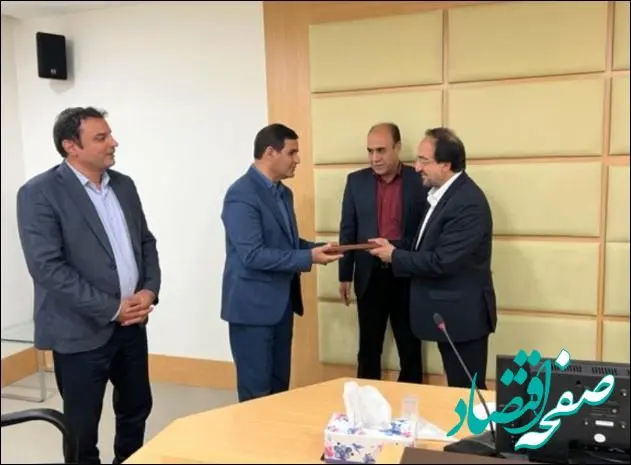 معارفه مدیر استانی جدید بانک صنعت و معدن استان هرمزگان با حضور معاون راهبری شعب و توسعه کسب و کار این بانک