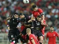فشار سنگین بر روی چهار تیم مطرح فوتبال ایران /فشار روی استقلال و پرسپولیس