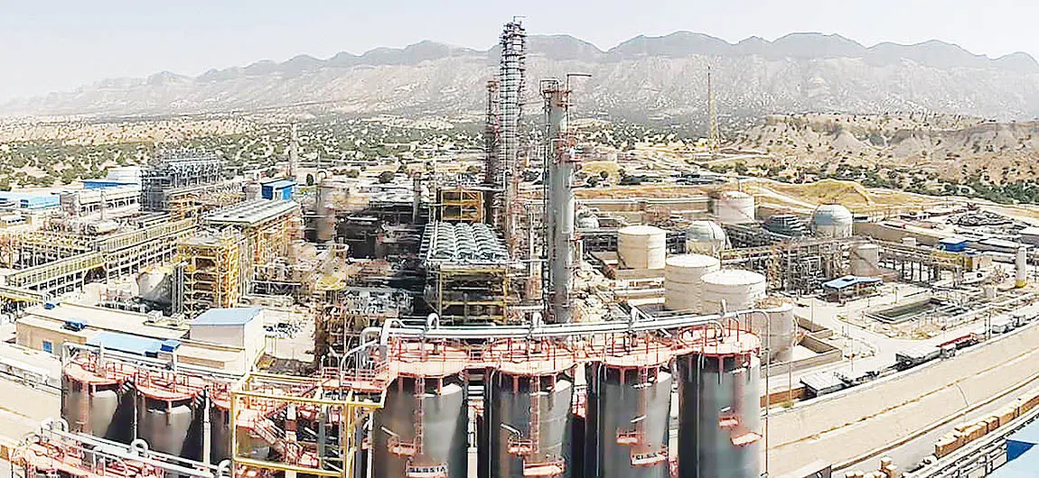 پتروشیمی هم پیر شد/به بهانه ۸ دی روز صنعت پتروشیمی ؟