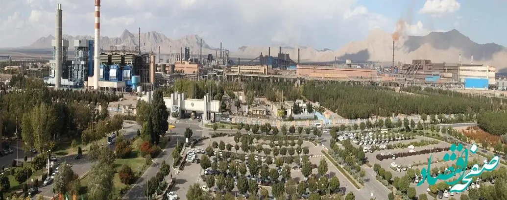 ویدیو: همزمان با لحظه تاریخی ورود بنیان‌گذار جمهوری اسلامی ایران به میهن اسلامی، ذوب‌آهن اصفهان فضایی آکنده از شور و حماسه را تجربه کرد