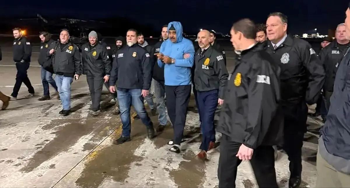 آخرین خبر از وضعیت مادرو رئیس جمهور ونزوئلا امروز یکشنبه ۱۴ دی ۱۴۰۴ | خروج مادرو از درون یک جعبه در نیویورک + ویدئو