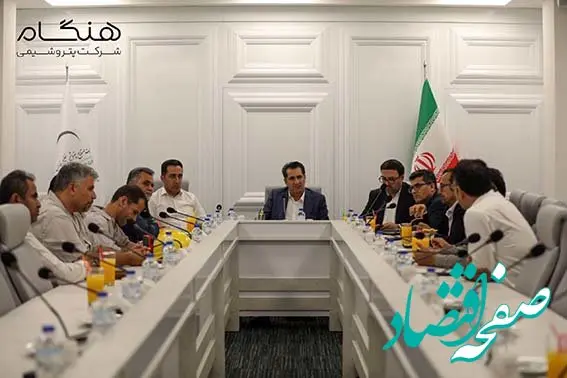 بازدید رئیس HSE هلدینگ خلیج فارس و مدیرکل حفاظت محیط زیست استان بوشهر از پتروشیمی هنگام/ منصوریان: باید در راستای مسئولیت اجتماعی، در اطراف مجتمع‌ها، فضای سبز گسترش یابد