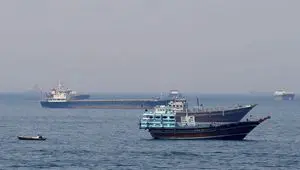 نیویورک تایمز: از ۱۳۰ کشتی به ۸ کشتی در روز؛ تهران گلوی اقتصاد جهان را فشرده است | افزایش وحشتناک قیمت بنزین و گاز در سراسر جهان