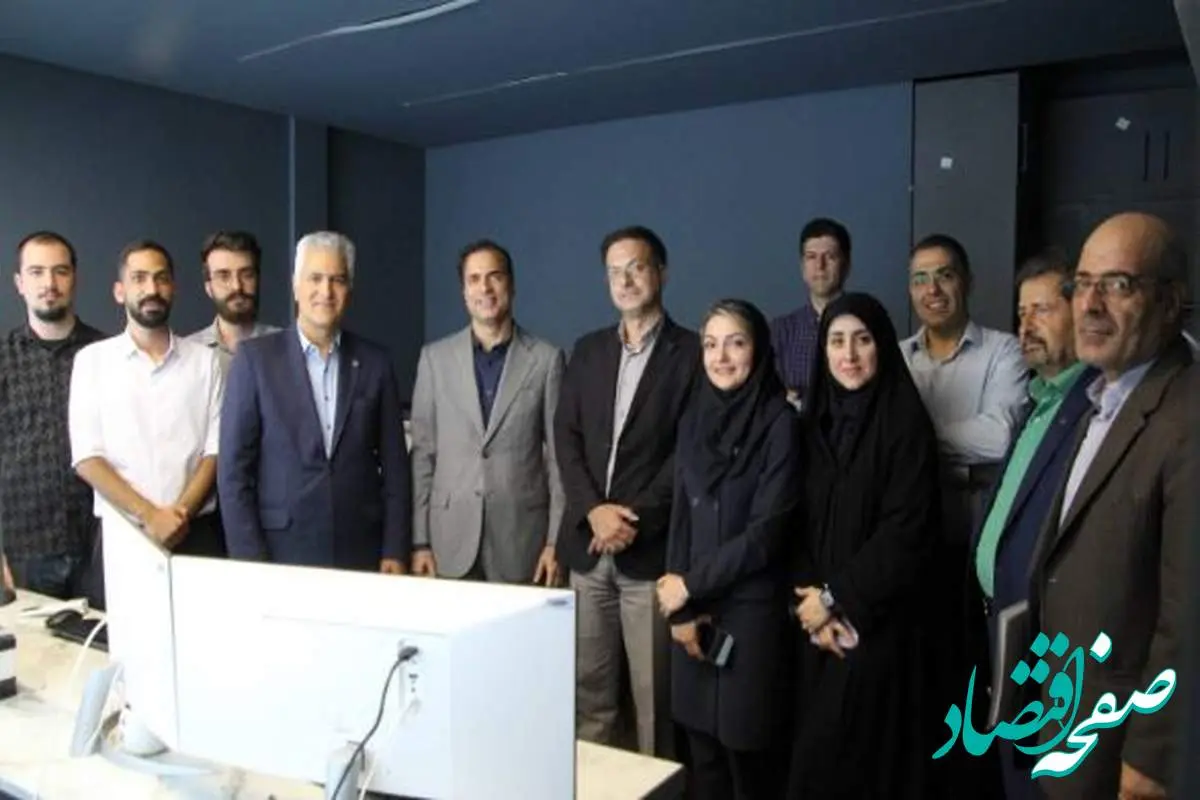بازدید دکتر بهزاد شیری مدیرعامل از مرکز عملیات امنیت (SOC) و مرکز عملیات شبکه (NOC) پست بانک ایران