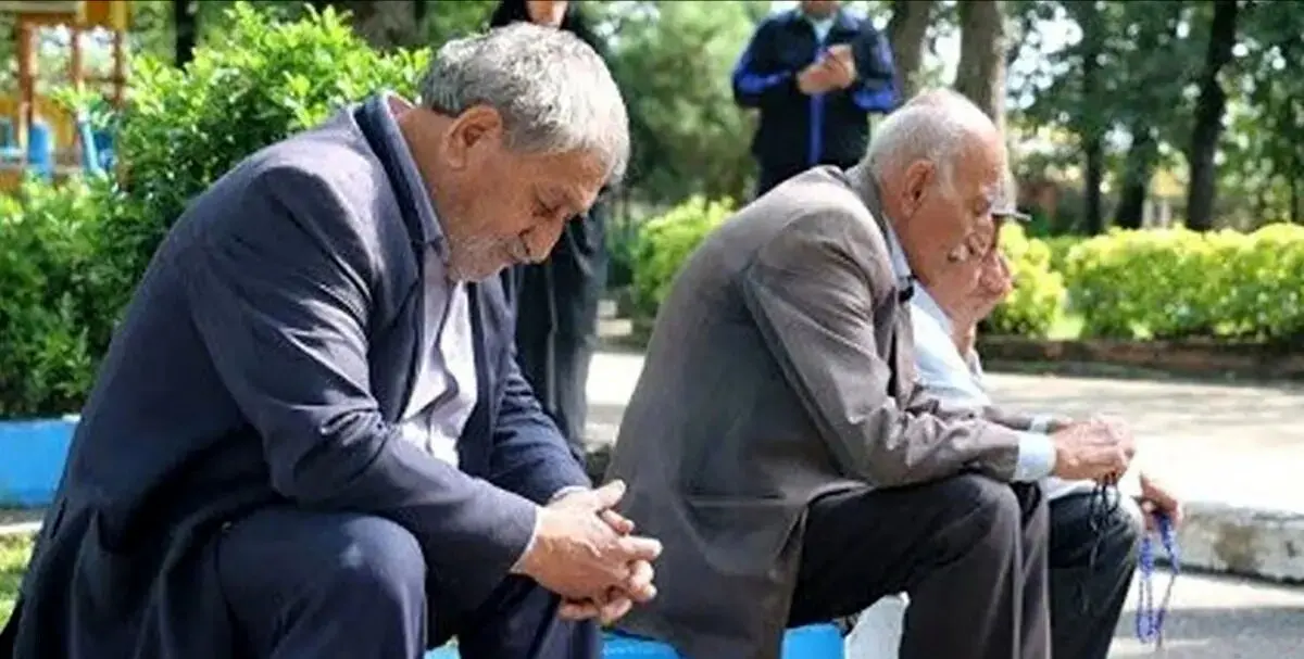 بازنشستگان نیروهای مسلح در اعیاد و مناسبت‌ها دیده نمی شوند