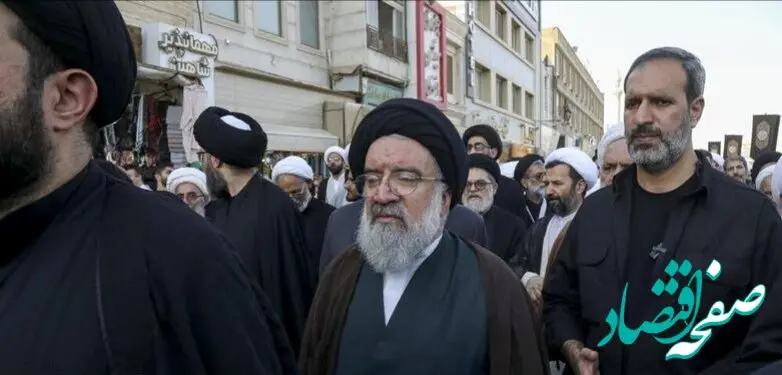 عکسی متفاوت از کاظم صدیقی در یک مراسم در کنار این فرد معروف