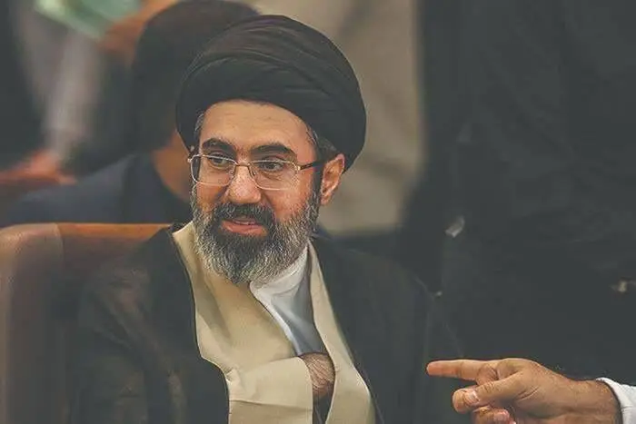 نخستین فیلم از کلاس درس خارج فقه آیت الله سید مجتبی خامنه ای رهبر انقلاب