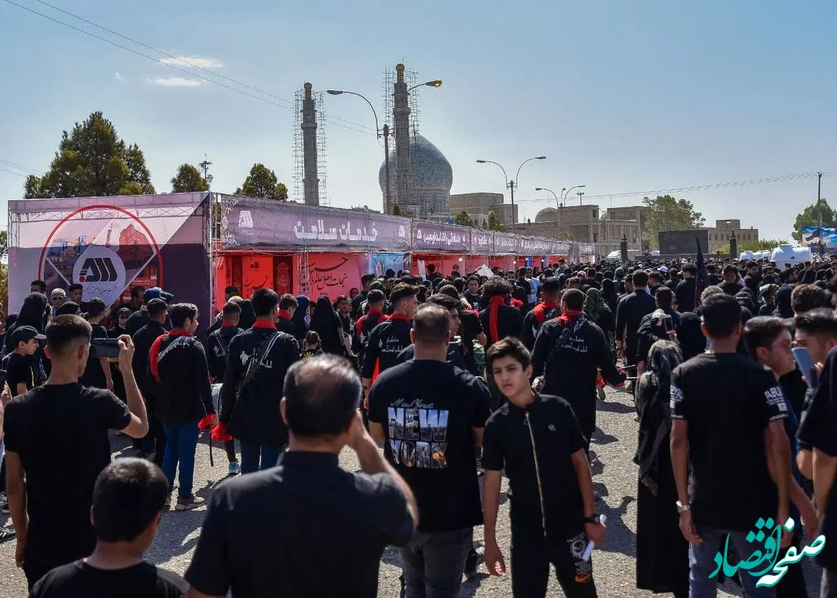 موکب گل‌گهر در اربعین میزبان خیل عظیم عزاداران حسینی بود