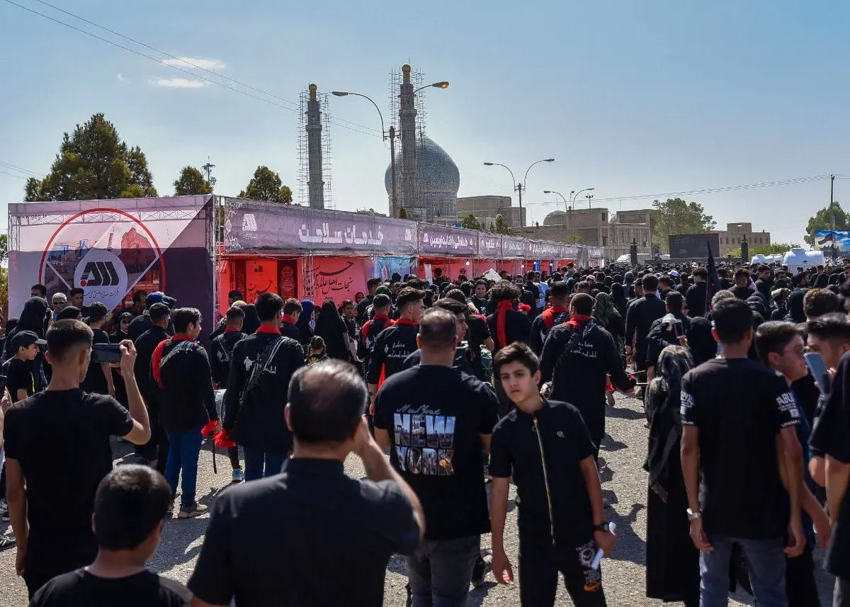 موکب گل‌گهر در اربعین میزبان خیل عظیم عزاداران حسینی بود