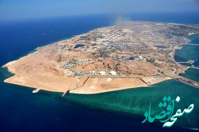 تداوم بارگیری نفت در جزیره خارگ