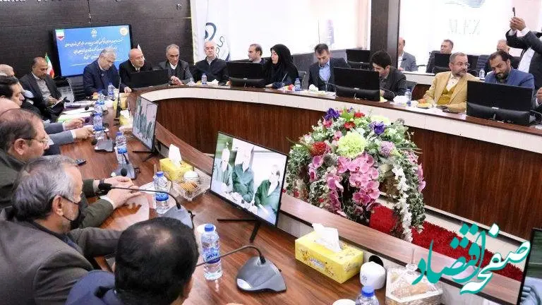 نشست راهبردی فراکسیون کشاورزی پویا و امور عشایر مجلس در منطقه آزاد ماکو برگزار شد