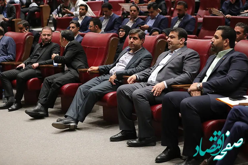 تاکیدمدیرعامل بانک ملی ایران برلزوم آموزش وآشنایی صحیح کارکنان با ابزارهای جدید و نوین تامین مالی بنگاه ها و زنجیره ارزش