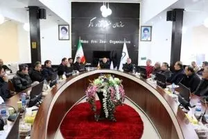 چالش‌های اقتصادی و تجاری روی میز نقد؛ هم‌اندیشی فعالان بازار با مدیرعامل منطقه آزاد ماکو برای عبور از موانع