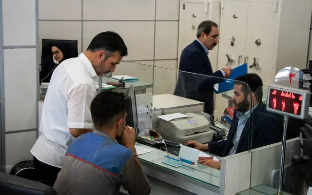 آخرین خبر از نحوه فعالیت شعب بانک‌های سراسرکشور / خدمات ساتنا و پایا برقرار است