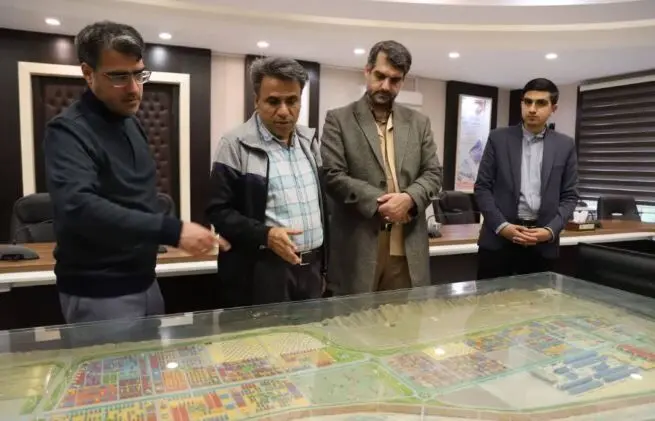 بازدید نایب رئیس کمیسیون عمران مجلس شورای اسلامی از منطقه ویژه اقتصادی لامرد