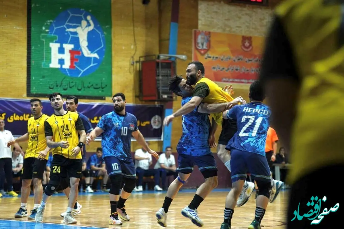 استقلال کازرون صدر را مستحکم‌تر کرد؛ سایپا به رتبه دوم صعود کرد