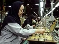 ۱۴ درصد یا یک واقعیت پنهان؛ معمای سهم ۵۰ درصدی جمعیت زنان ایران از اقتصاد ملی