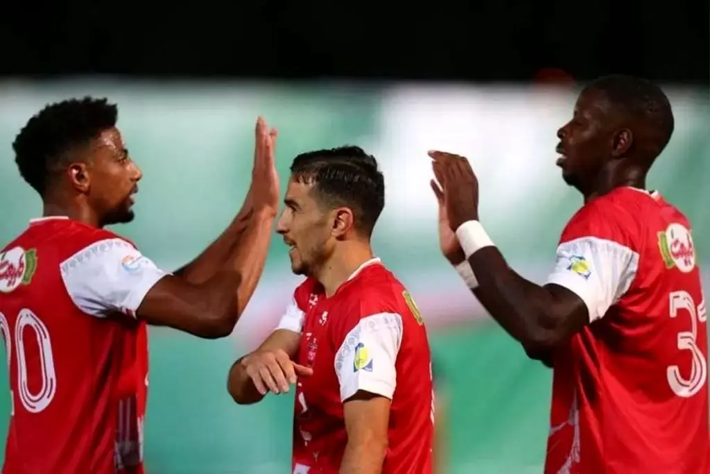 دلالان بازار نقل‌ و انتقالات را داغ کردند ؛ بنجل فروشی به نرخ جهانی!