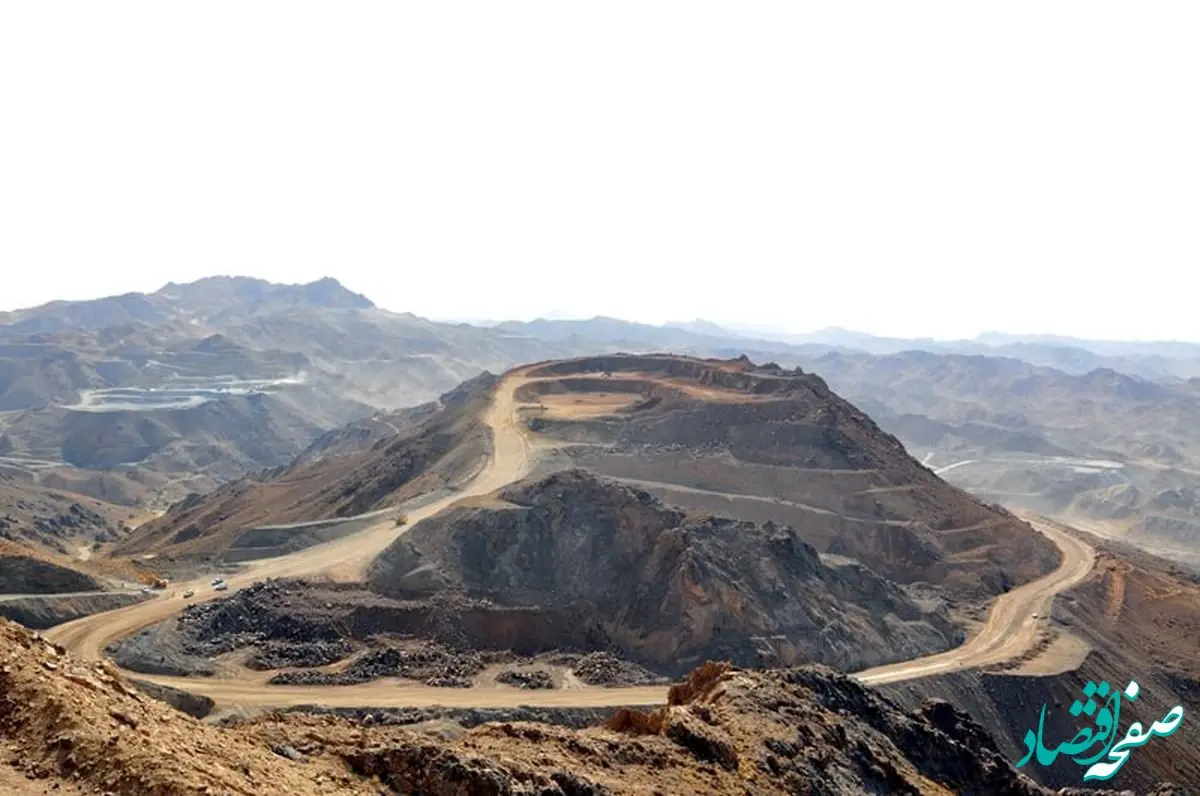 استخراج سنگ آهن و عملیات اکتشافی در مجتمع سنگان فراتر از برنامه/ میزان اکتشاف مجتمع تا پایان پاییز امسال: 10 هزار و 793 متر