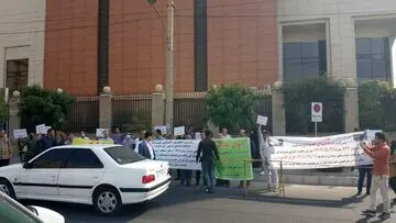 واکنش تعزیرات به تجمعات حواله‌داران خودرو | خریداران سردرگم؛ خودروسازان قانون‌گریز