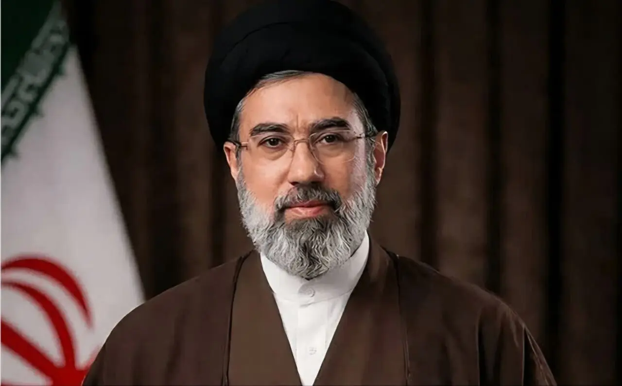 پاسخ رهبر معظم انقلاب به نامه رزمندگان حزب الله: جز مقاومت راهی نیست