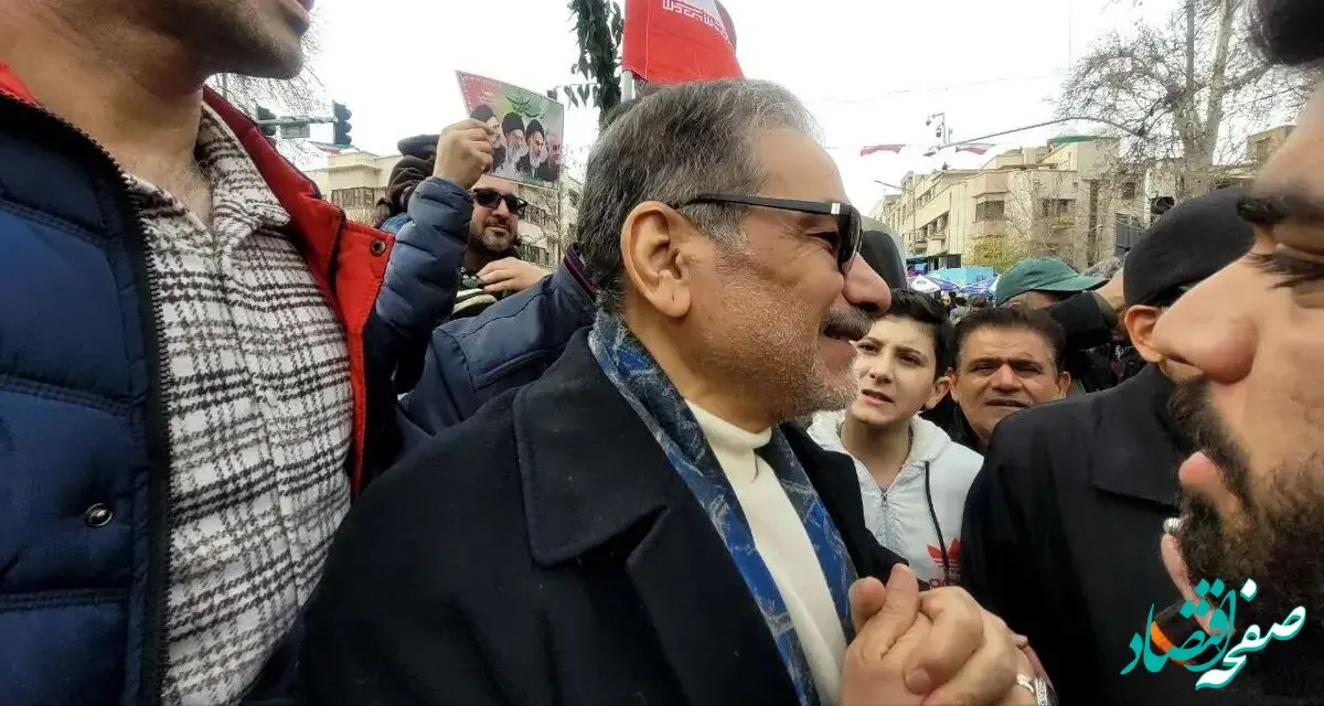 حضور علی شمخانی در راهپیمایی ۲۲ بهمن ۱۴۰۴ + تصویر ماندگار